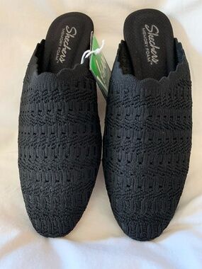 Skechers 'Cleo Snip' black crochet knit slip on mules
